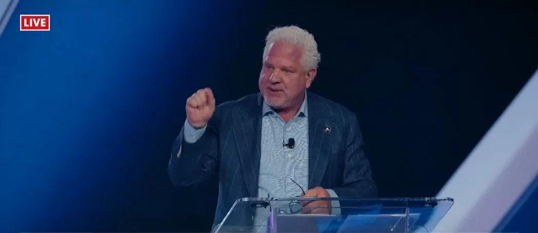 Glenn Beck Inspires Turning Point Youth at AmFest 2025 – (VIDEO)