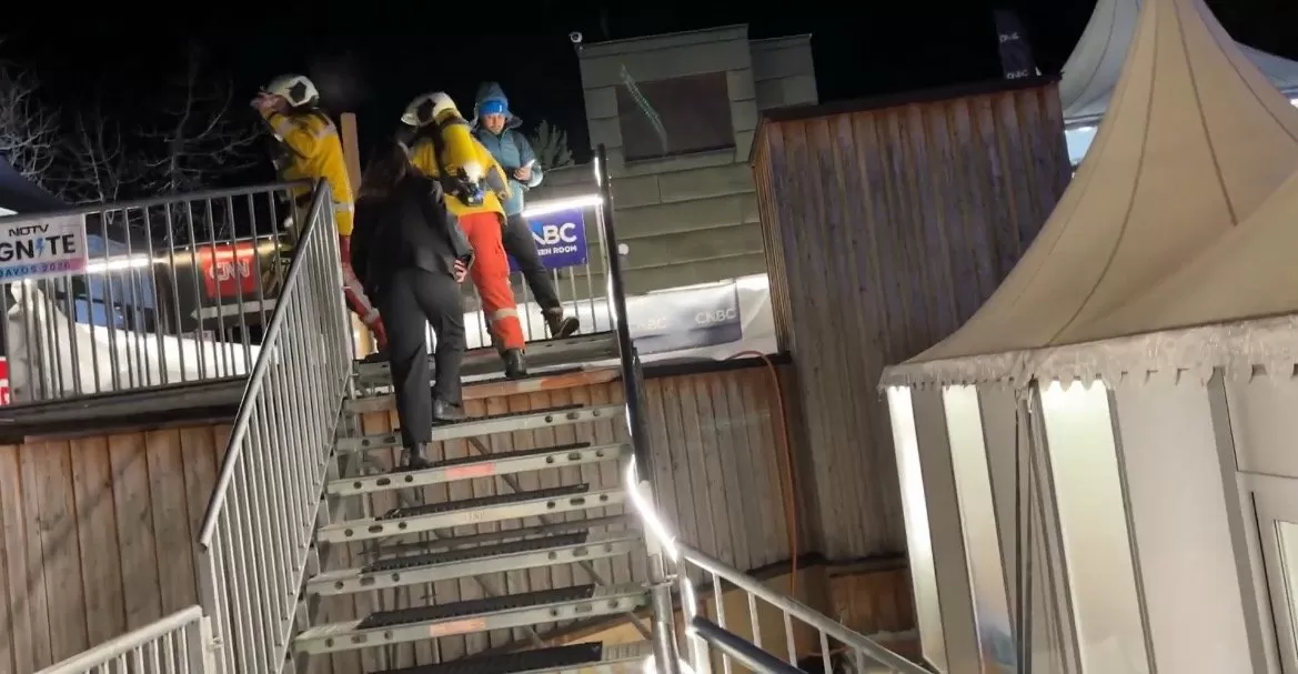 Main Venue at Davos Conference Evacuated After Fire Breaks Out (VIDEO)