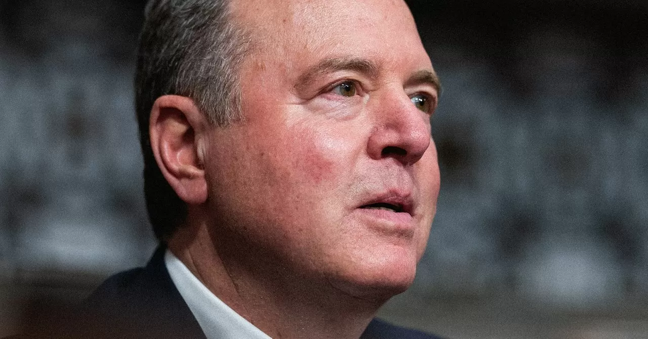Senators Urge Top Regulator to Stay Out of Prediction Market Lawsuits